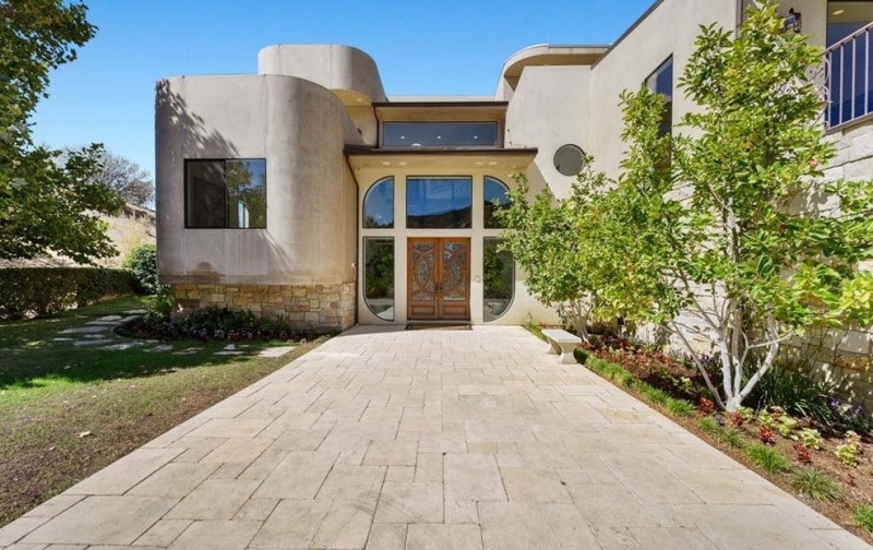 Photos of California mansion bought by Rapper, Nas for $3.5M after a bidding war (photos)