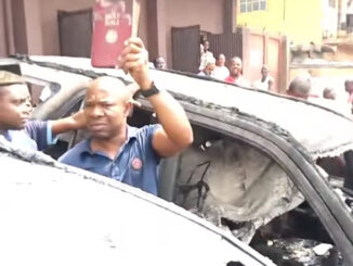 Unbelievable!! Bible stays fresh after fire destroys car, everything inside it in Onitsha (video)